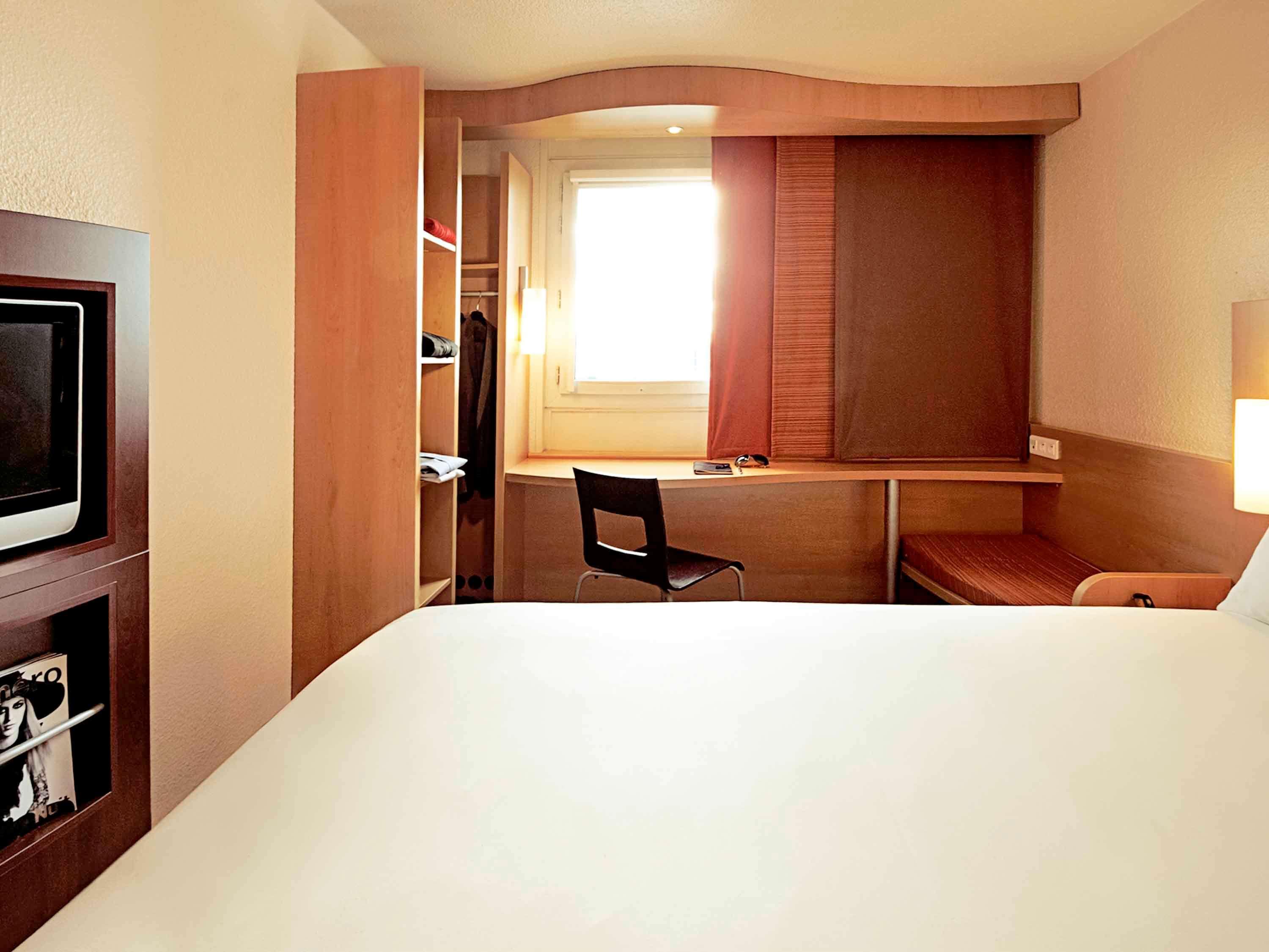 Hotel Ibis Saintes Zewnętrze zdjęcie