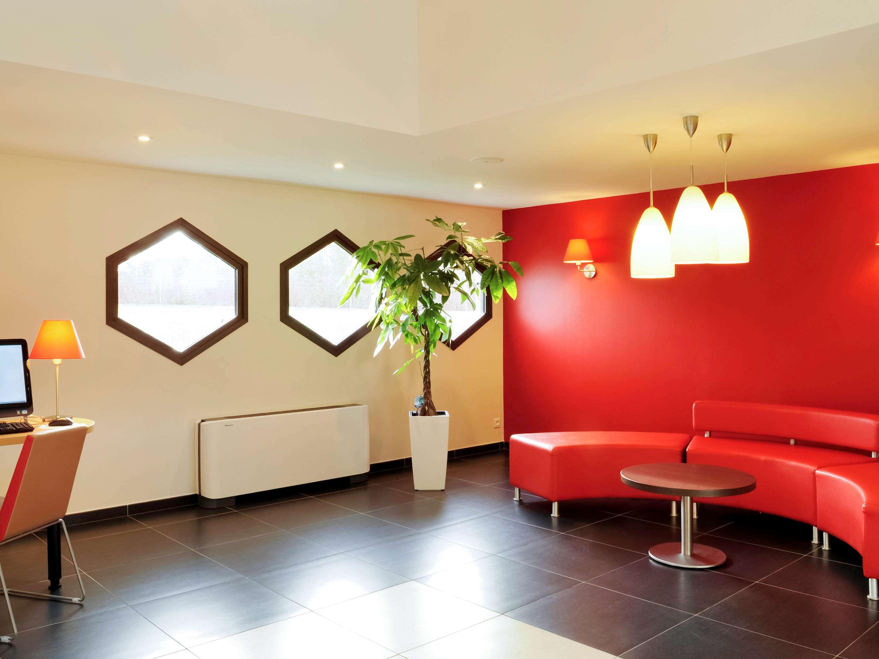 Hotel Ibis Saintes Zewnętrze zdjęcie