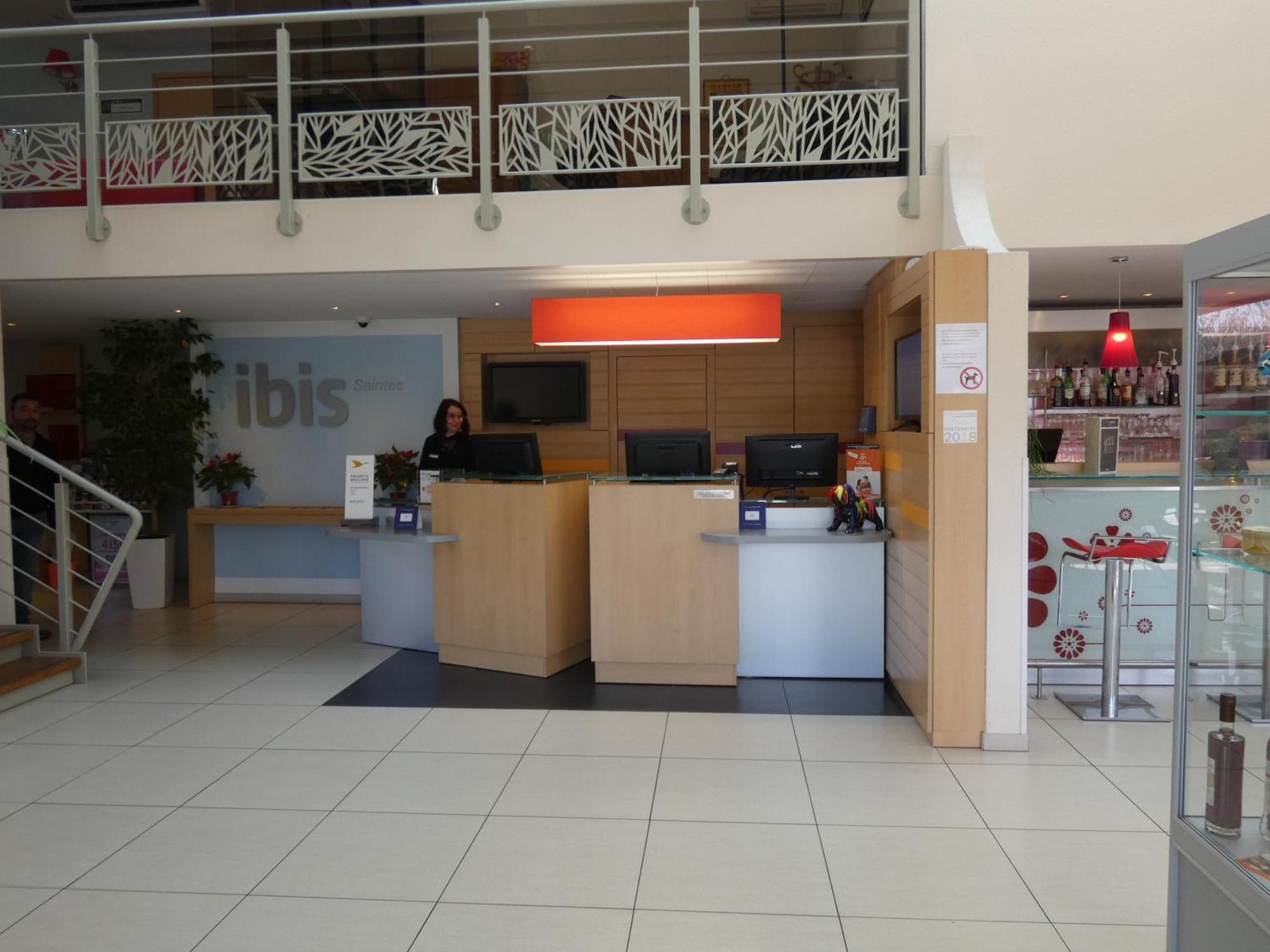 Hotel Ibis Saintes Zewnętrze zdjęcie